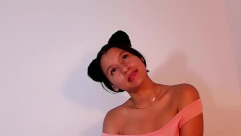 Adelle online show from 01-29-25, 04:47