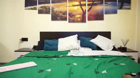 Adellineee online show from 09-20-25, 09:05