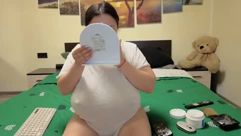 Adellineee online show from 04-03-26, 08:29