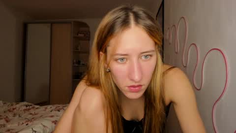 Adell online show from 05-20-26, 09:43