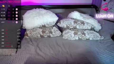 Adelyn online show from 11-11-25, 05:07