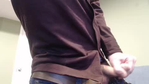 Snapshot of adequate_cock chatting on 01-05-26, 10:24 adequate_cock online show from 01-05-26, 10:24