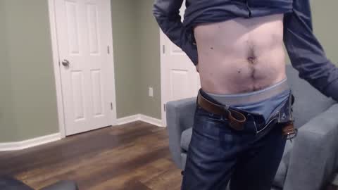 Snapshot of adequate_cock chatting on 01-16-26, 09:41 adequate_cock online show from 01-16-26, 09:41