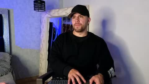 Ades online show from 10-06-25, 11:51