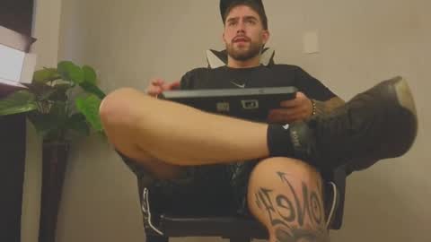 Ades online show from 10-29-25, 11:56