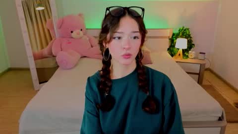 Adetta online show from 11-16-25, 10:10