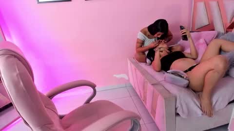 Snapshot of adharacute18_ chatting on 10-30-25, 12:39 ADHARA online show from 10-30-25, 12:39