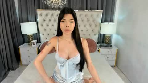 Snapshot of adiannacumforyou chatting on 11-11-25, 12:10 Siobe online show from 11-11-25, 12:10