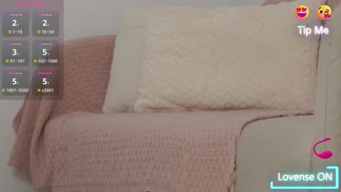 Snapshot of adisson_fox chatting on 12-18-25, 07:14 Adisson Fox online show from 12-18-25, 07:14