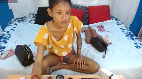adisson_petite1 online show from 12-01-25, 05:40