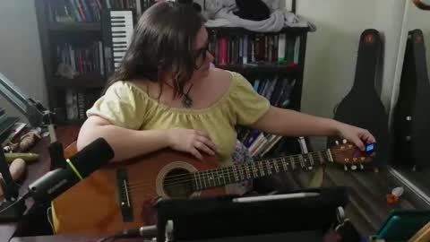 adobe_angel304 online show from 11-08-25, 08:18