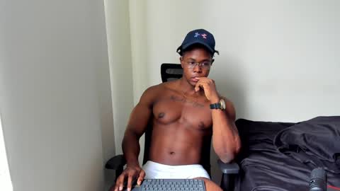 Snapshot of adonisknigh chatting on 02-05-25, 10:01 Adonis Knight  online show from 02-05-25, 10:01