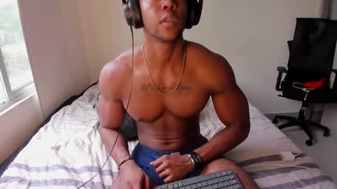 Snapshot of adonisknigh chatting on 09-08-25, 07:24 Adonis Knight  online show from 09-08-25, 07:24