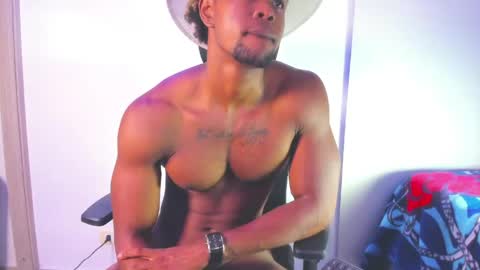 Adonis Knight  online show from 04-21-26, 01:42