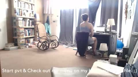 Snapshot of adorable22 chatting on 12-02-24, 06:10 adorable22 online show from 12-02-24, 06:10