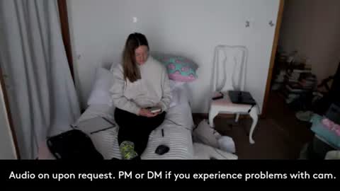 Snapshot of adorable22 chatting on 09-17-25, 11:45 adorable22 online show from 09-17-25, 11:45