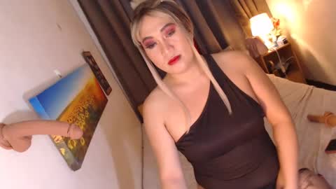 MsKim  online show from 01-31-25, 04:25