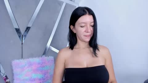 Adoraht online show from 05-28-26, 12:46
