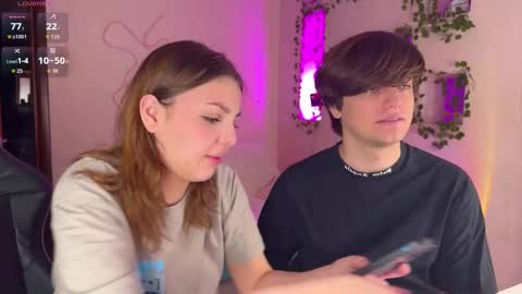 Snapshot of adrean_sofi chatting on 12-05-25, 06:00 adrean_sofi online show from 12-05-25, 06:00