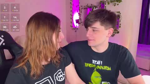 Snapshot of adrean_sofi chatting on 12-20-25, 10:11 adrean_sofi online show from 12-20-25, 10:11