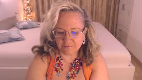 Snapshot of adrena_ chatting on 04-28-26, 04:45 Cryna online show from 04-28-26, 04:45