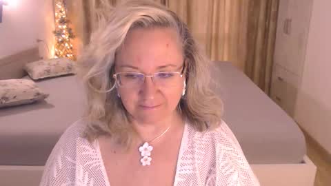 Snapshot of adrena_ chatting on 04-29-26, 11:14 Cryna online show from 04-29-26, 11:14