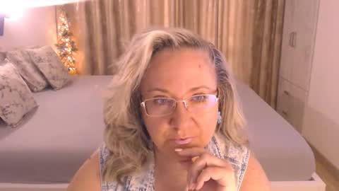 Snapshot of adrena_ chatting on 04-30-26, 10:32 Cryna online show from 04-30-26, 10:32