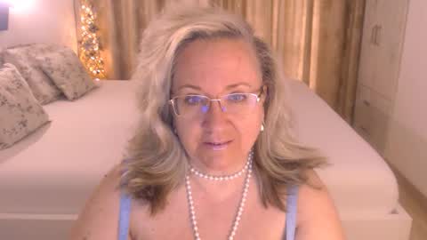 Snapshot of adrena_ chatting on 05-08-26, 11:26 Cryna online show from 05-08-26, 11:26