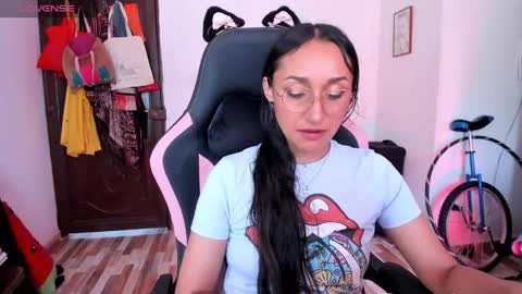 Snapshot of adrena_10 chatting on 05-09-26, 06:02 Adrena10 online show from 05-09-26, 06:02