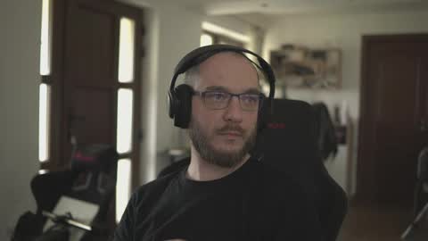 W36 online show from 04-03-26, 07:28