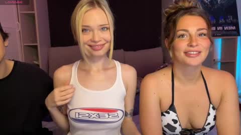 Dorothy Mayfield online show from 06-08-26, 12:03