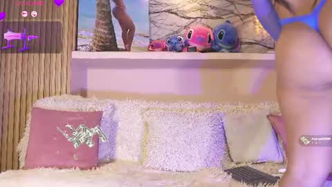 Adri crof online show from 07-17-26, 04:08