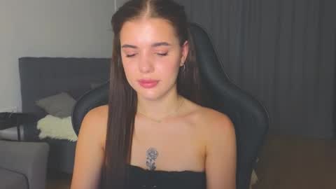 Snapshot of adri_dream chatting on 09-20-25, 09:49 Adriana online show from 09-20-25, 09:49