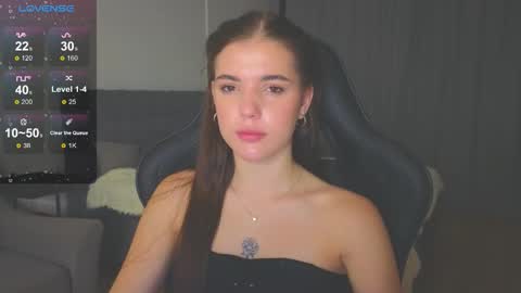 Snapshot of adri_dream chatting on 09-29-25, 09:52 Adriana online show from 09-29-25, 09:52