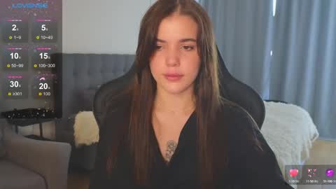 Snapshot of adri_dream chatting on 10-06-25, 05:38 Adriana online show from 10-06-25, 05:38