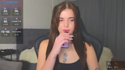 Snapshot of adri_dream chatting on 10-09-25, 09:13 Adriana online show from 10-09-25, 09:13