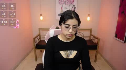 Snapshot of adri_gomez_1 chatting on 05-23-26, 12:53 Adri online show from 05-23-26, 12:53