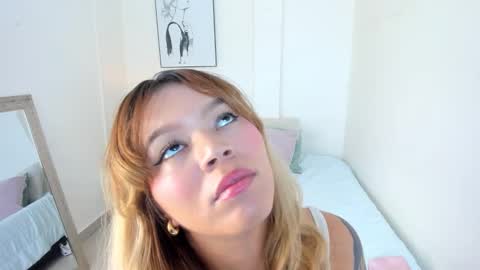 Snapshot of adria_ross chatting on 10-07-25, 12:13 Adriana online show from 10-07-25, 12:13