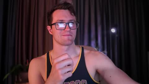 Snapshot of adrian_hex chatting on 03-25-26, 05:35 Adrian online show from 03-25-26, 05:35