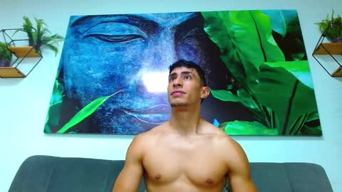 Snapshot of adrian_rae chatting on 03-01-25, 02:55 online show from 03-01-25, 02:55