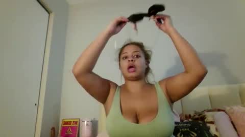 Princess Adri online show from 04-06-26, 04:46