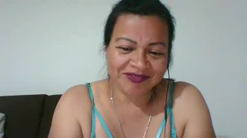 adrianagogo18 online show from 02-12-25, 08:40