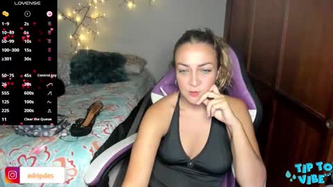 Adriana Paredes  online show from 12-16-25, 11:48