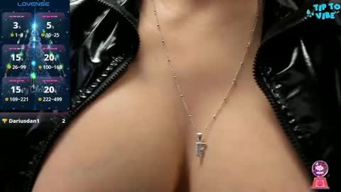 adriannalyly online show from 12-04-24, 04:16