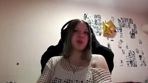 Sofa online show from 06-20-26, 11:24