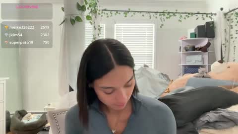 Snapshot of adriannarodriguez chatting on 04-22-26, 06:31 Adrianna online show from 04-22-26, 06:31