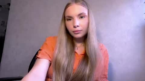 Snapshot of adriannemuldowney chatting on 05-20-26, 03:07 Caroline online show from 05-20-26, 03:07