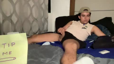 adriannn222 online show from 06-26-26, 08:41