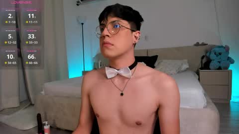 Snapshot of adrianrushx chatting on 05-05-26, 02:19 Adrian online show from 05-05-26, 02:19