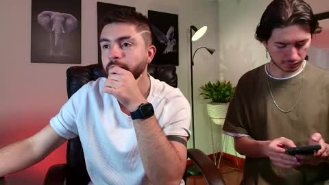 Snapshot of adrianwilliams_ chatting on 02-14-25, 03:58 Adrian Williams online show from 02-14-25, 03:58